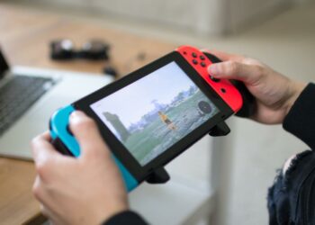 Satisfye Switch Grip: a Must Have Handheld Experience